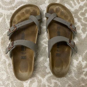 Size 38 Birkenstock Mayari Sandal - lightly worn